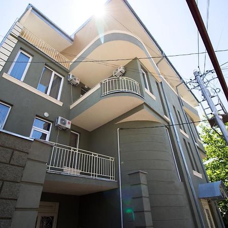 Отель Tbili House Тбилиси Экстерьер фото