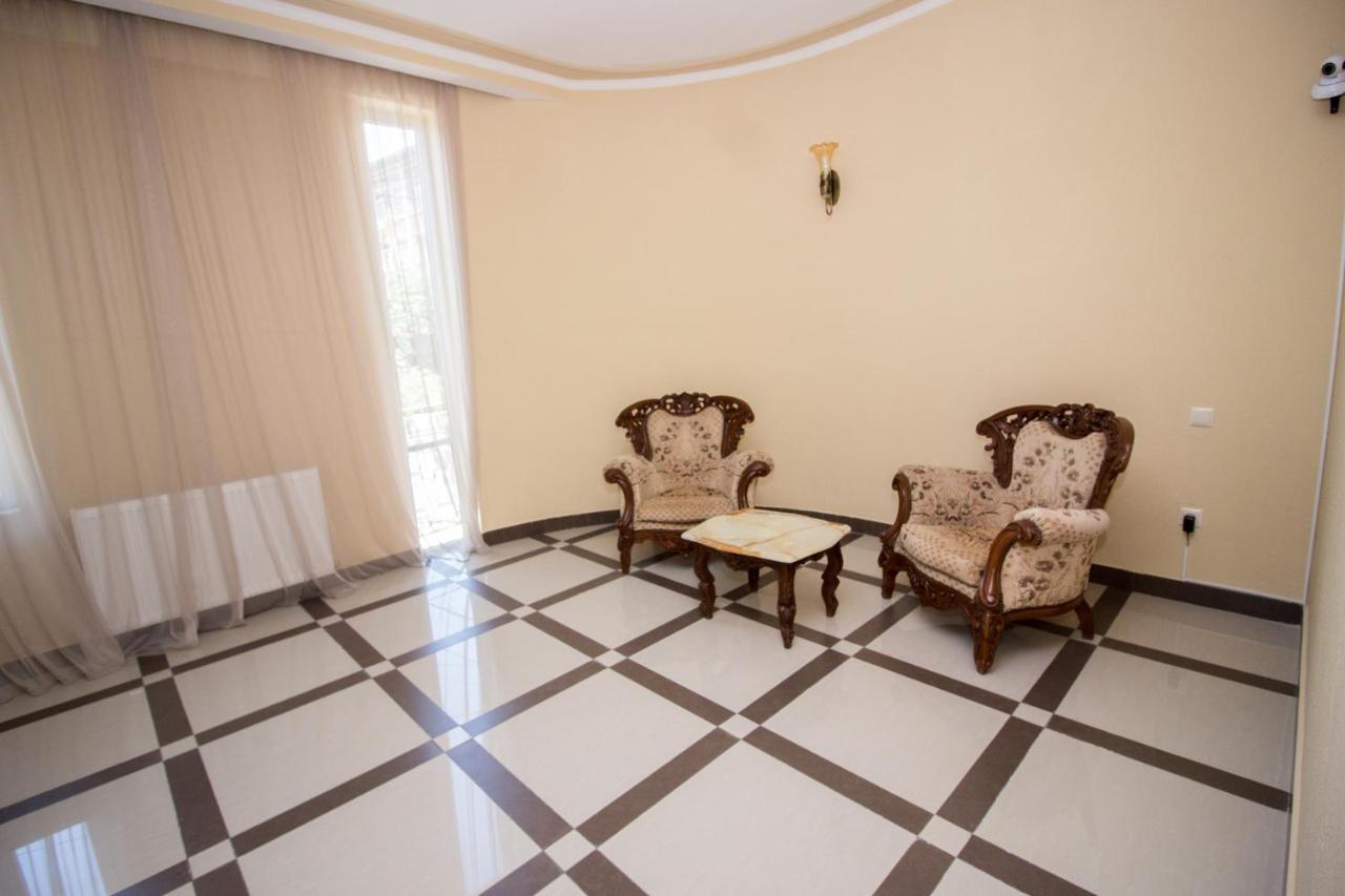 Отель Tbili House Тбилиси Экстерьер фото