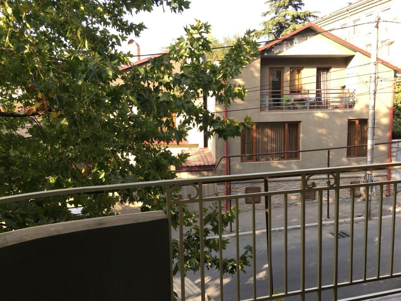 Отель Tbili House Тбилиси Экстерьер фото